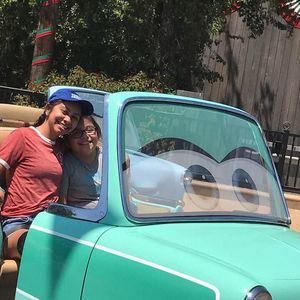 Meet your Posher, Olivia